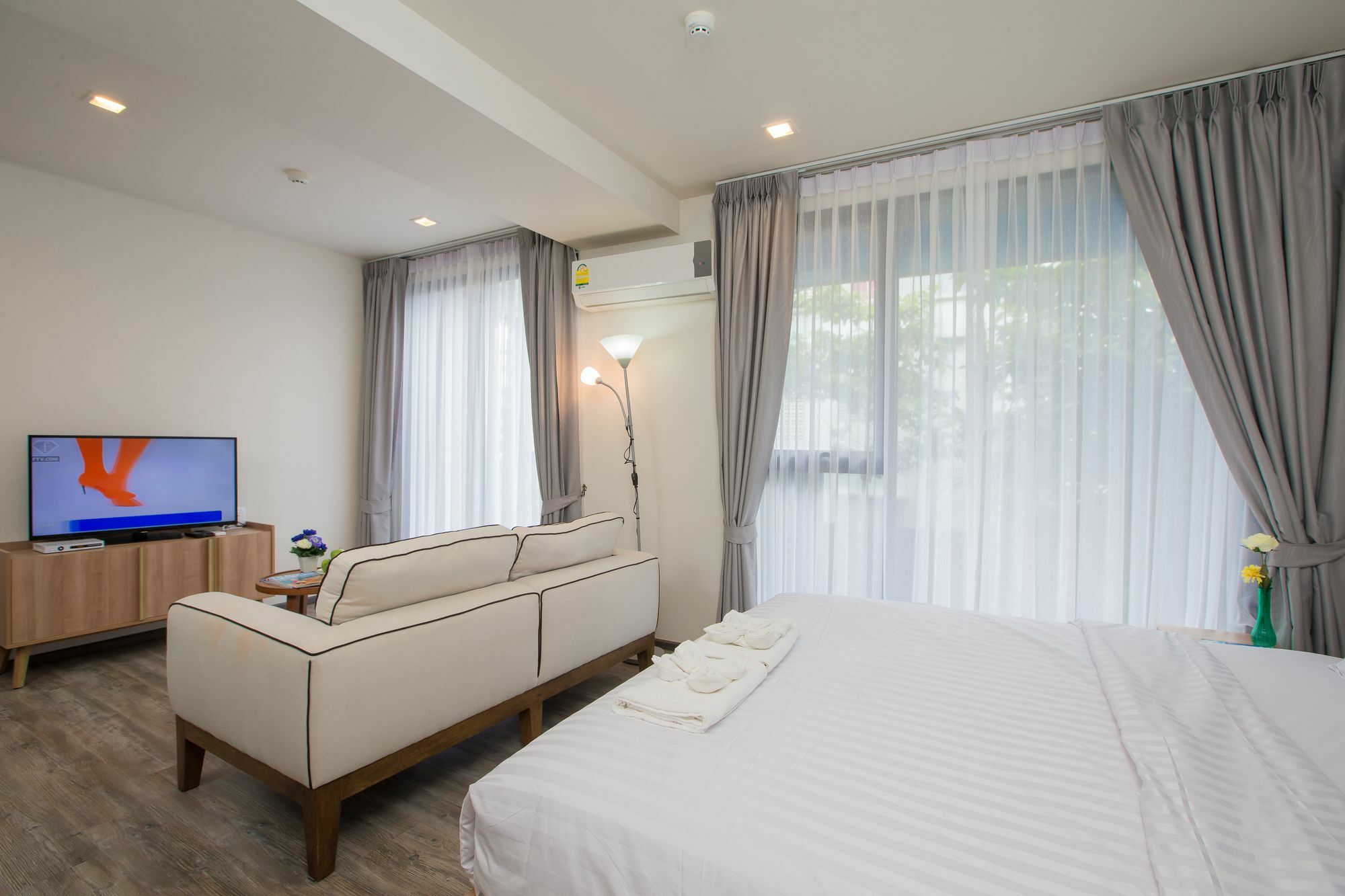 The Deck Condo Patong By Vip Eksteriør bilde